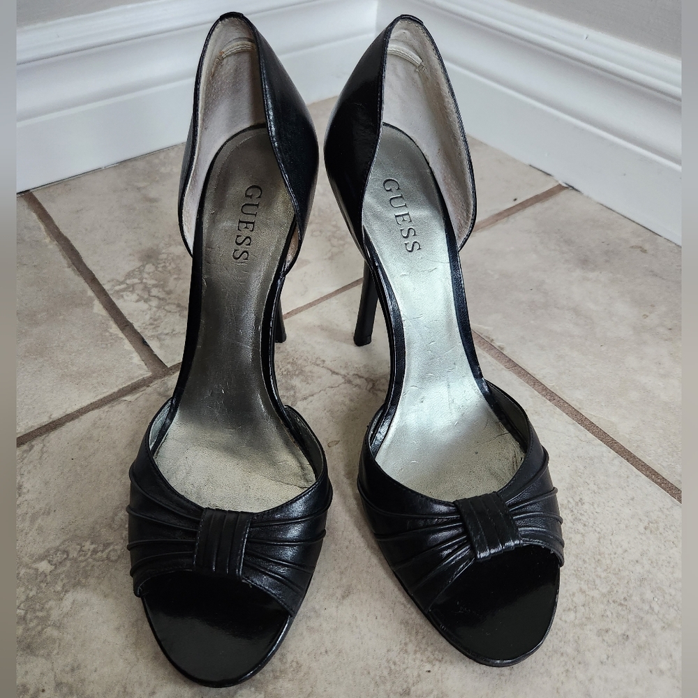 GUESS Peep toe heels